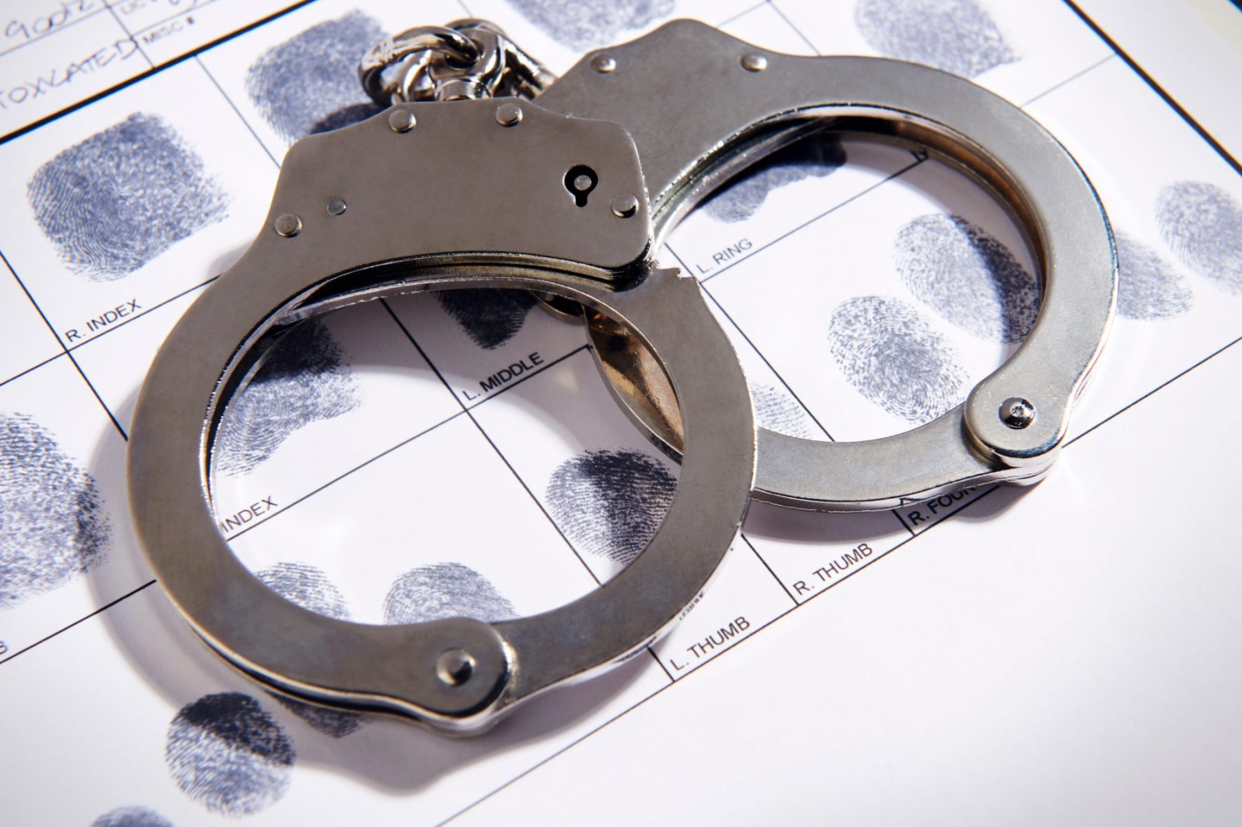 Can I apply for citizenship if I have a criminal record?