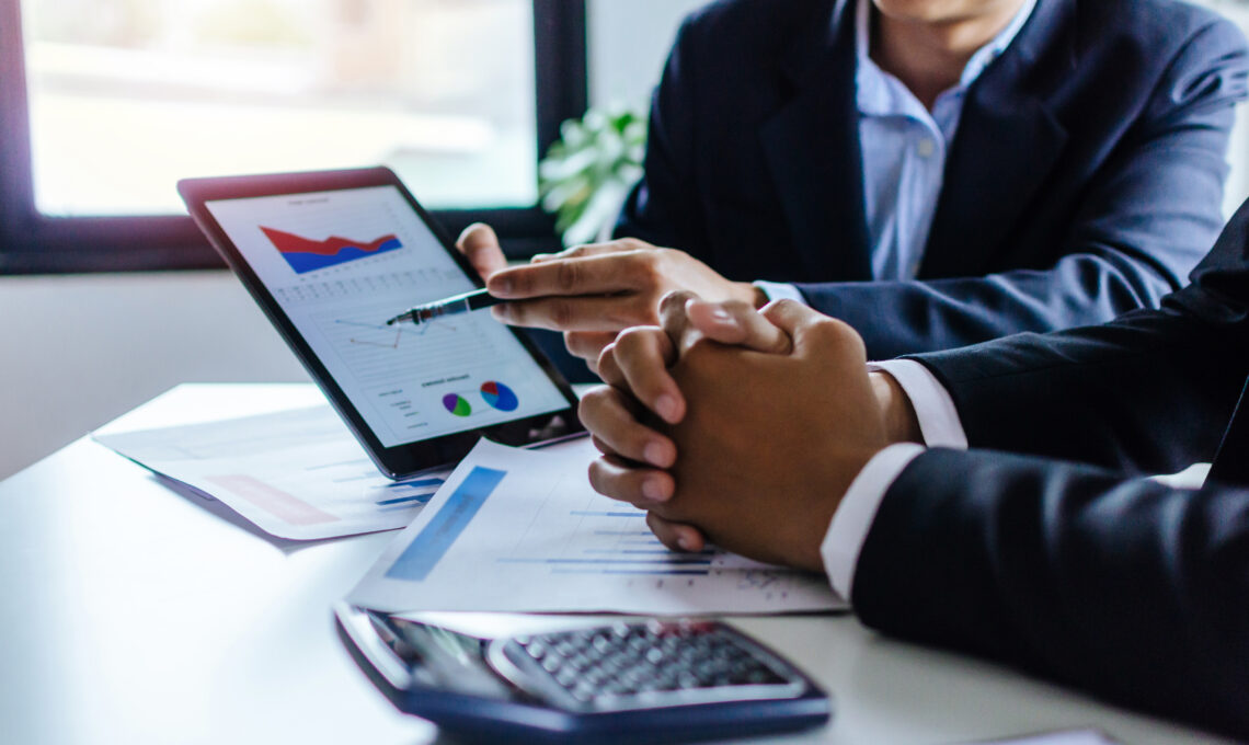 How to Maintain E-2 Investor Visa Status After Approval