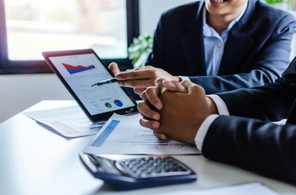 How to Maintain E-2 Investor Visa Status After Approval